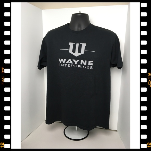 T-Shirt~Batman~Bruce~Wayne~Enterprises~DC~Comics~ - Picture 3 of 5